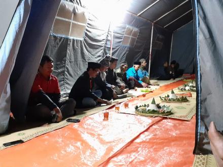 Malam Tirakatan HUT RI Ke-74 di Lapangan Desa Terong