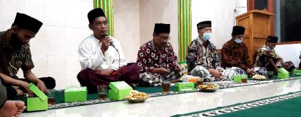 Pamong Kalurahan Terong Mengikuti Safari Taraweh di Pedukuhan Pancuran