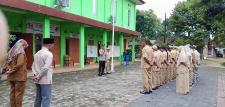 Apel Rutin Senin Pagi 08 Desember 2025