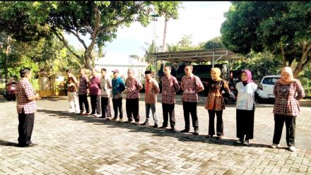 Apel Pagi Kalurahan Terong: Lurah Sugiyono Ajak  Sukseskan Porkal dan Sosialisasi Air Bersih