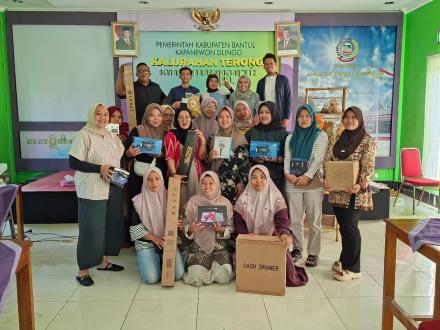 Perkuat Ekonomi Desa, Kalurahan Terong Fasilitasi Pelatihan Packing dan Strategi Penjualan Bagi Desa