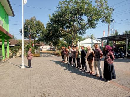 Pimpin Apel Pagi, Lurah Terong Bahas Penutupan Musduk PPBMP hingga Persiapan Pilur