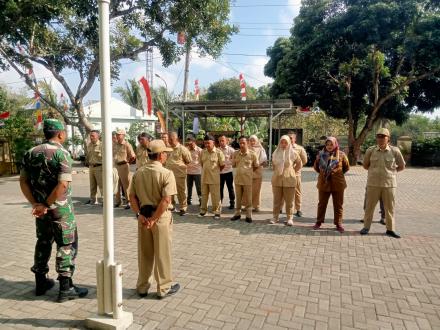 Pimpin Apel Pagi, Lurah Terong Ingatkan Kerendahan Hati dan Berterima Kasih atas Kelancaran TMMD